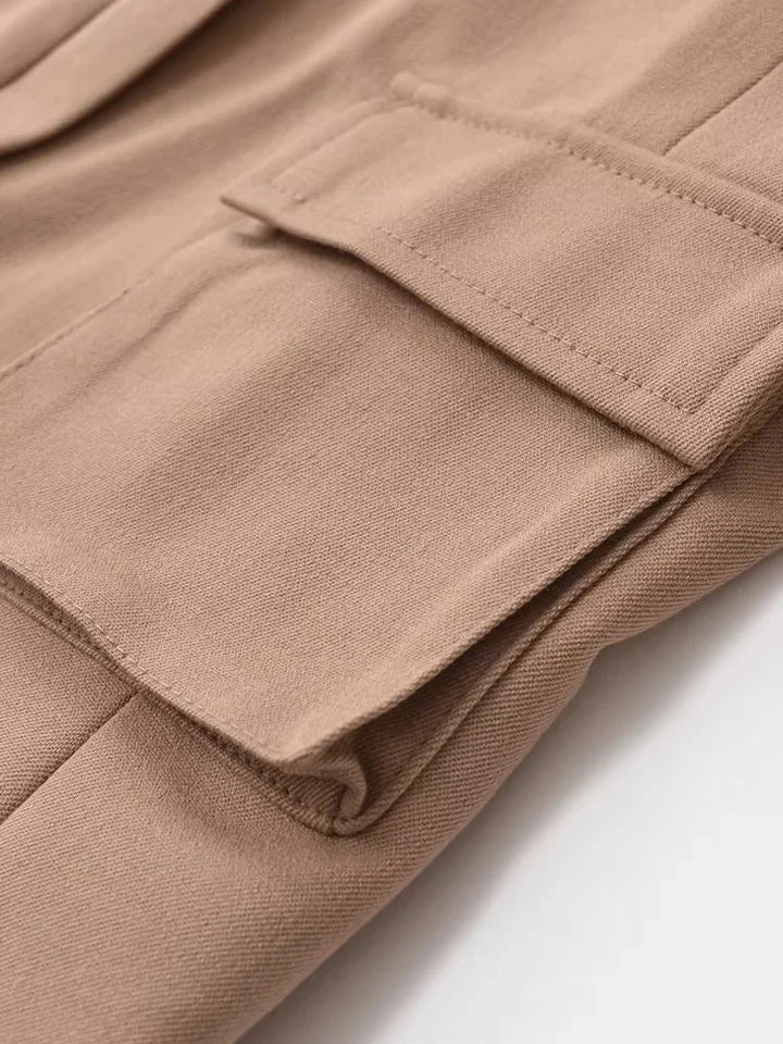Blusa Feminina Frente Única com Bolso Frontal use joa detalhes caquii