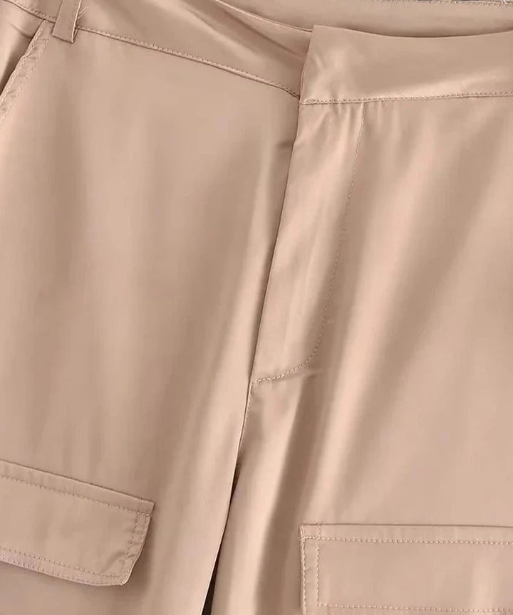 Calça Cargo Feminina Acetinada Cintura Alta Bege Use Joá Clothing