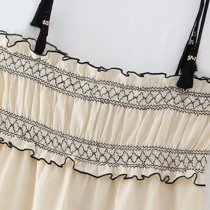 Vestido Longo Detalhe Bordado bege use joa clothing